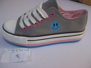 供應(yīng)庫存鞋解放鞋勞保鞋童鞋嬰兒鞋布鞋運(yùn)動(dòng)鞋批發(fā)廠家女鞋女裝鞋廠_服裝服飾_世界工廠網(wǎng)中國產(chǎn)品信息庫